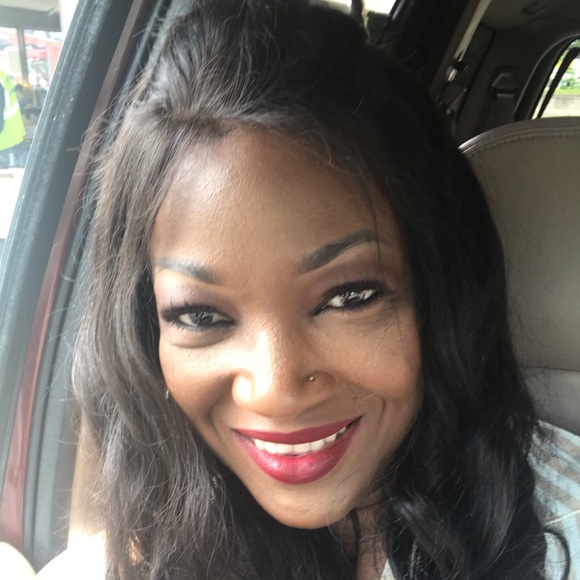 Meet your Posher, Avalon - Picture 1 of 1